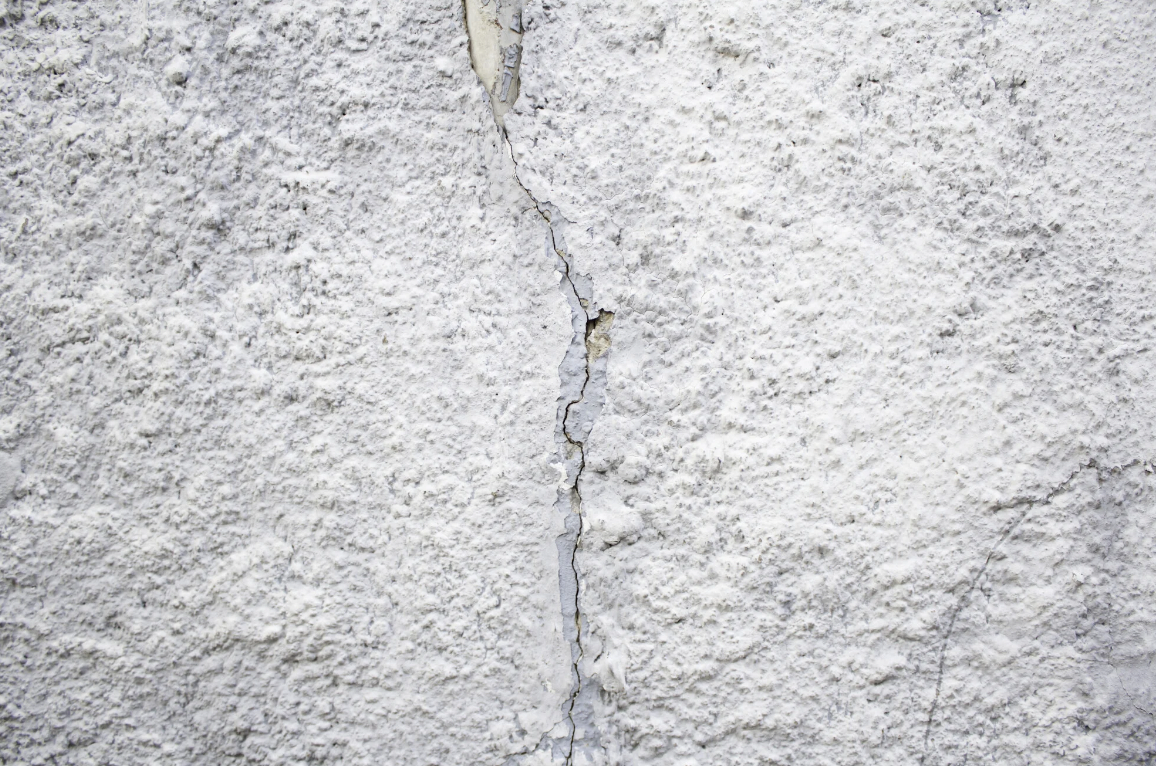Horizontal foundation cracks