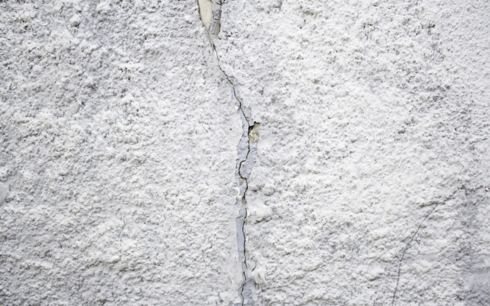 Horizontal foundation cracks